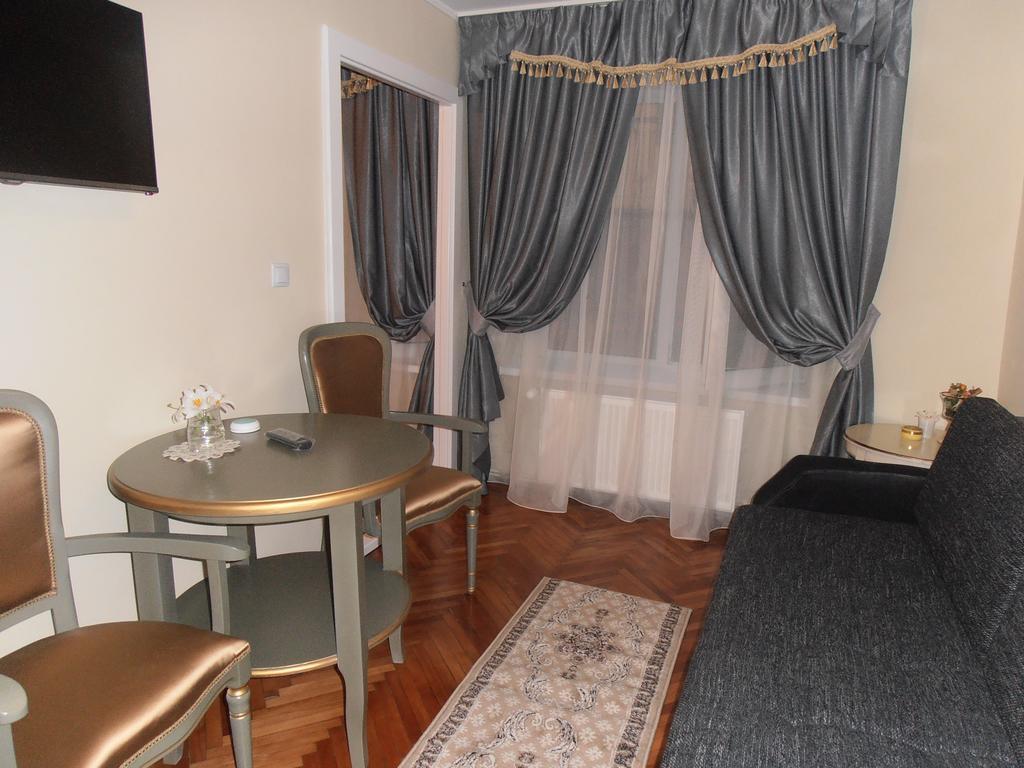Zum Weissen Lamm Residence Sibiu Habitación foto