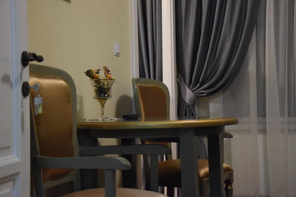 Zum Weissen Lamm Residence Sibiu Habitación foto